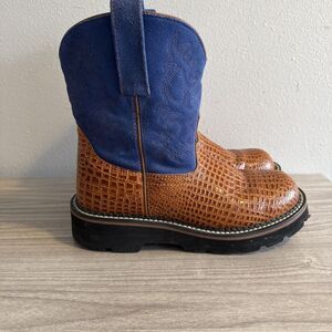 Ariat Fatbaby 14719 Blue Brown Women’s Western Style Roundtoe Low Boots Sz 8B